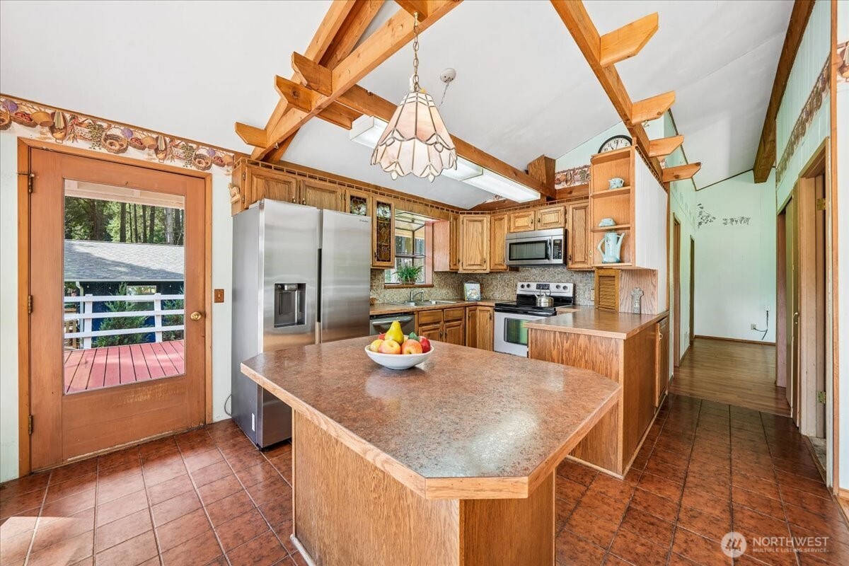 10006 Eagle Place Property Photo 17