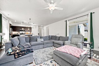 2584 Clark Ridge Dr Property Photo 18