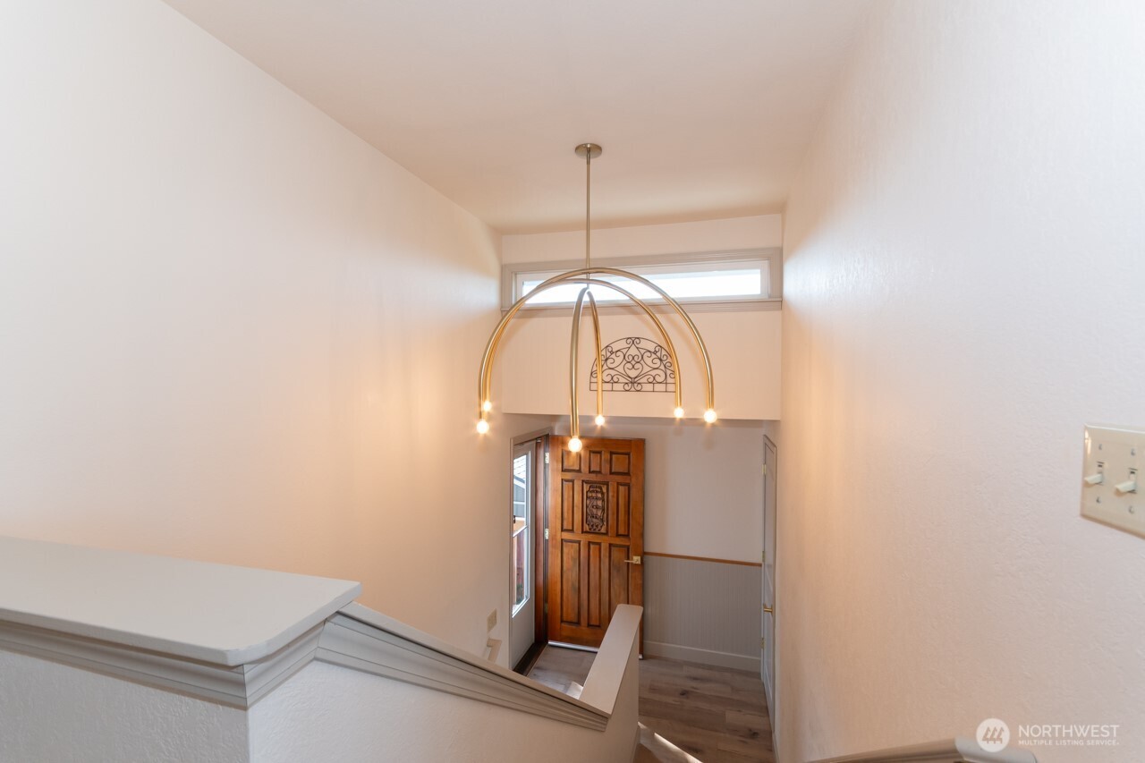 1127 E 6th Street Property Photo 16