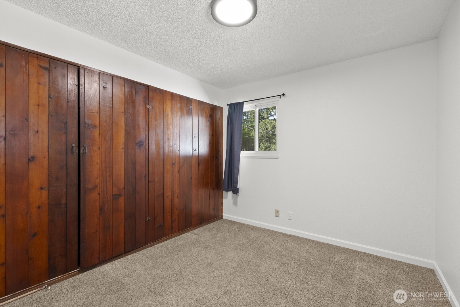 9701 Hipkins Road Property Photo 13