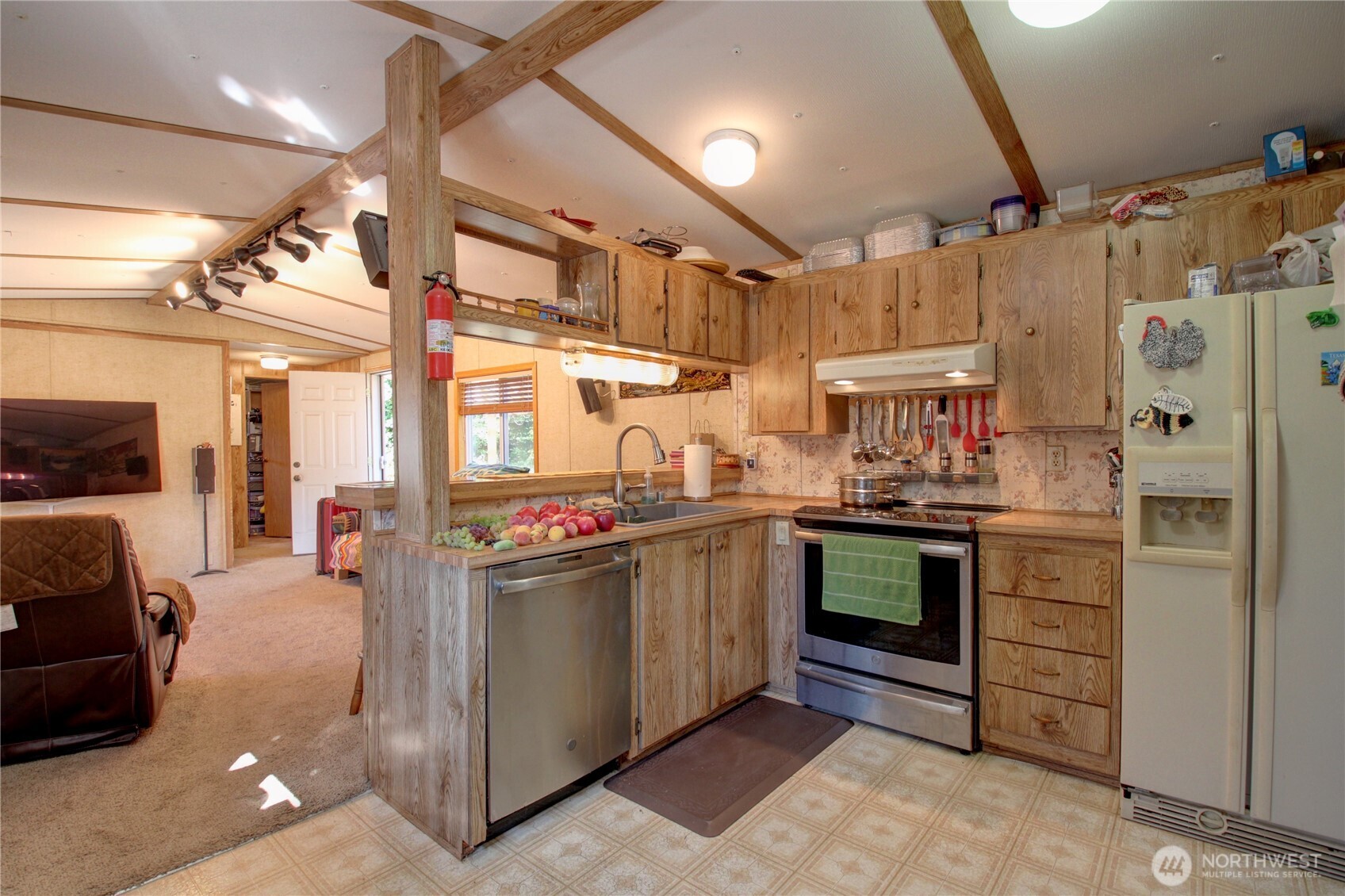 18025 Cedar Ponds Road Property Photo 6