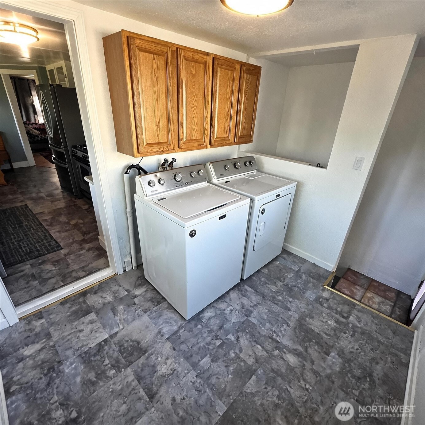 702 Lewis St Property Photo 16