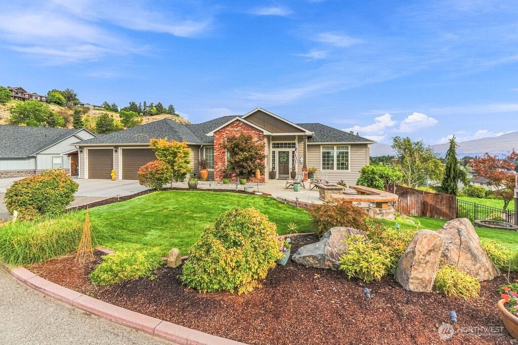 1506 Anton Property Photo 1