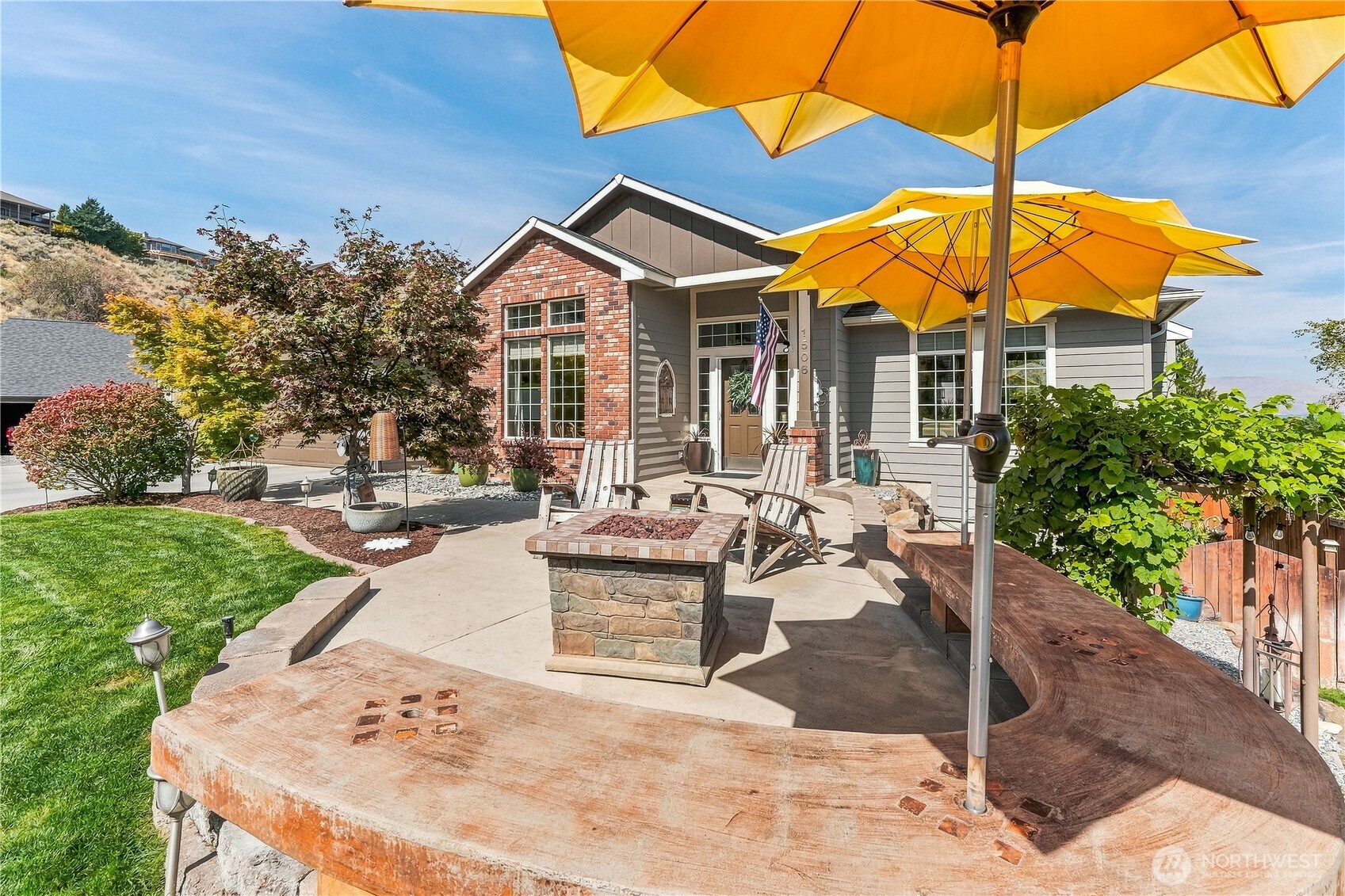 1506 Anton Property Photo 3