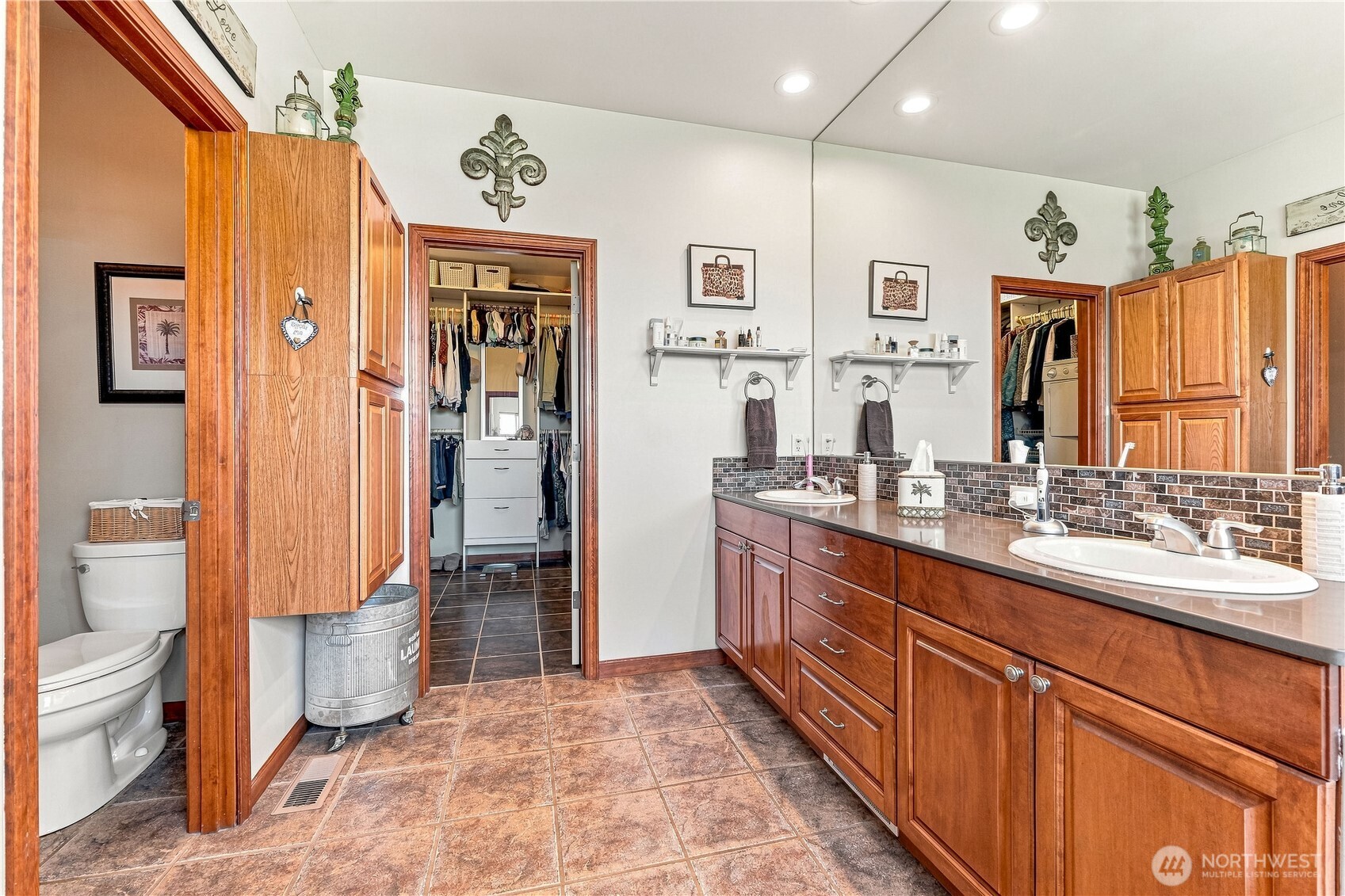 1506 Anton Property Photo 19