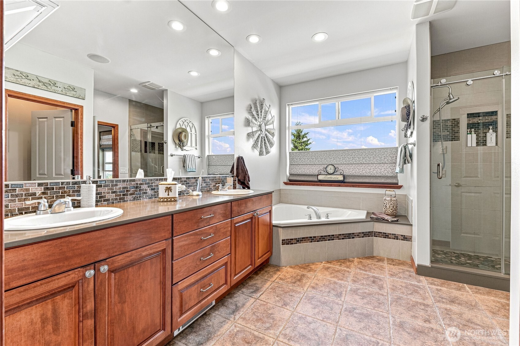 1506 Anton Property Photo 20