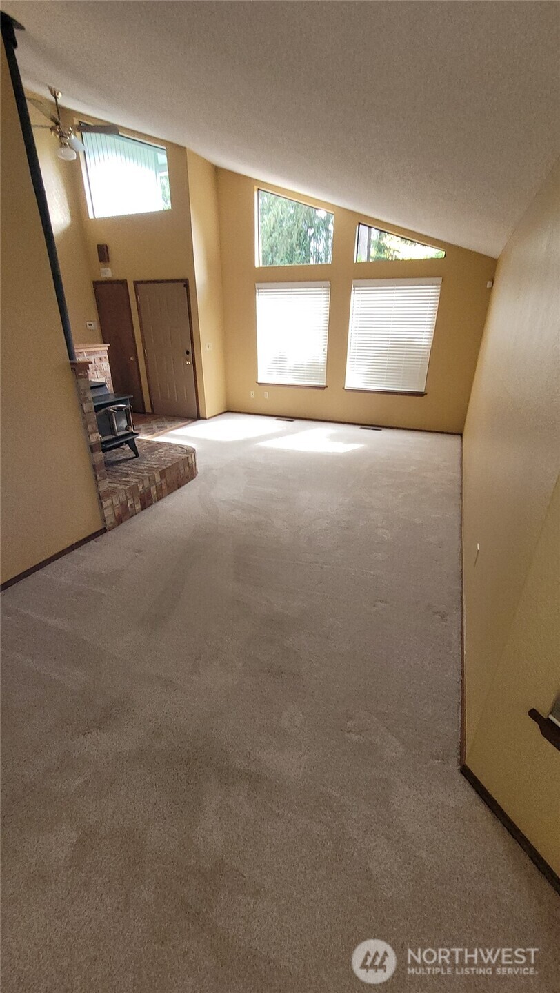 17912 81st Street Property Photo 12