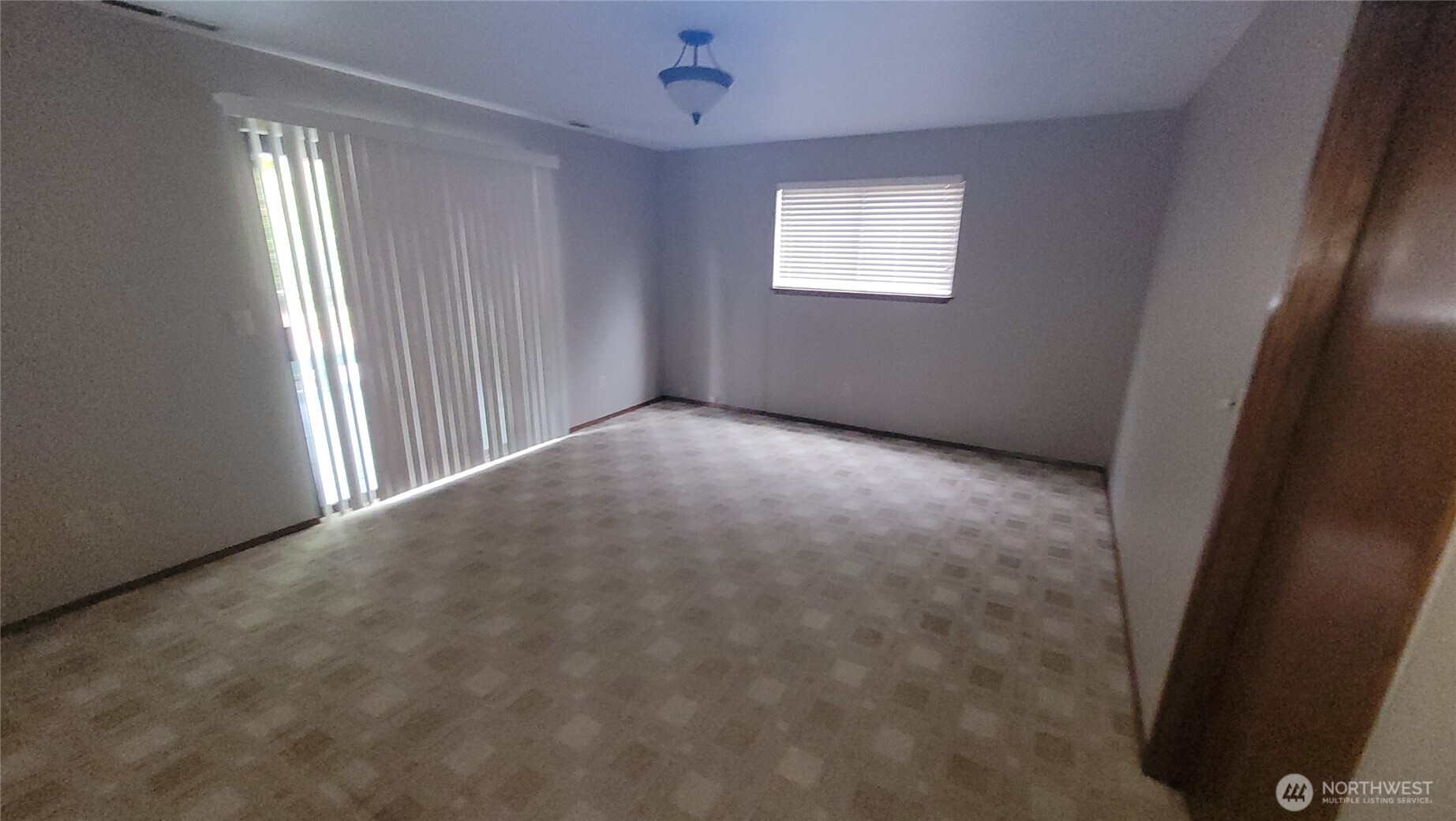 17912 81st Street Property Photo 15