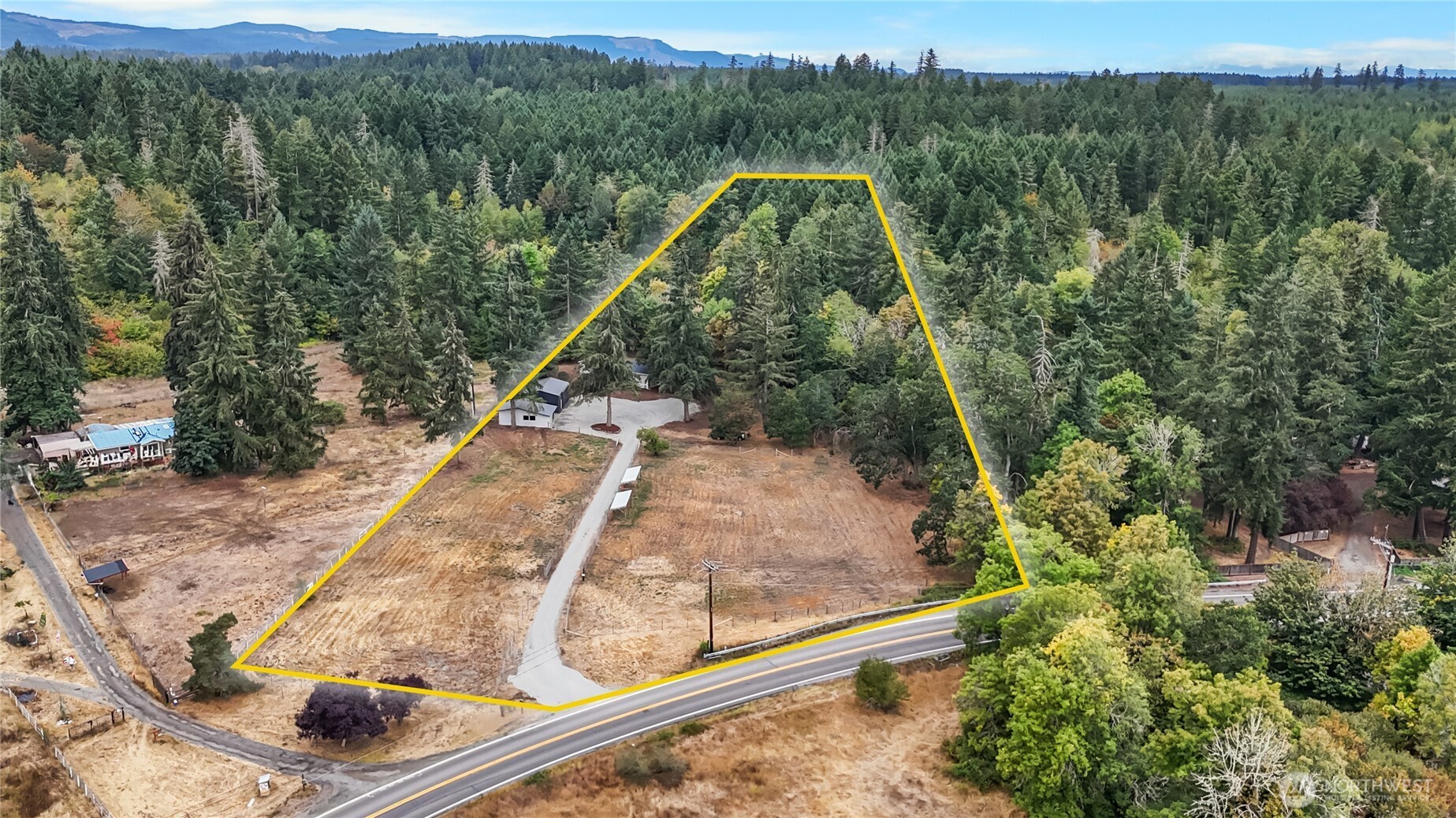 15841 Bald Hill Road Property Photo 3