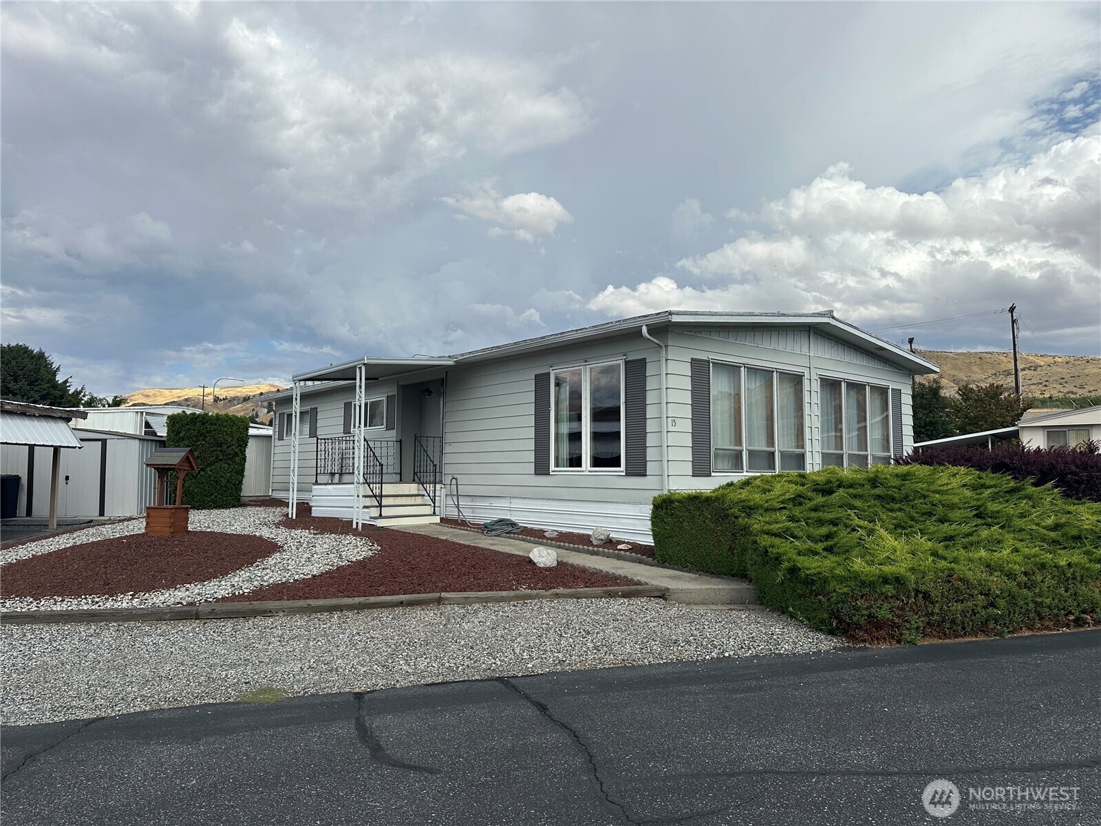 3655 Nw Cascade Ave Avenue 15 Property Photo 1