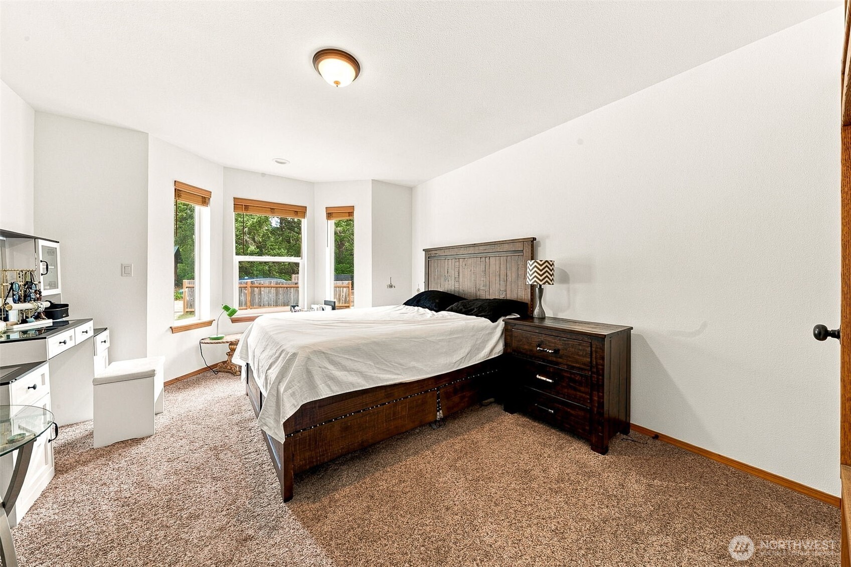 409 Snahapish Avenue Property Photo 15