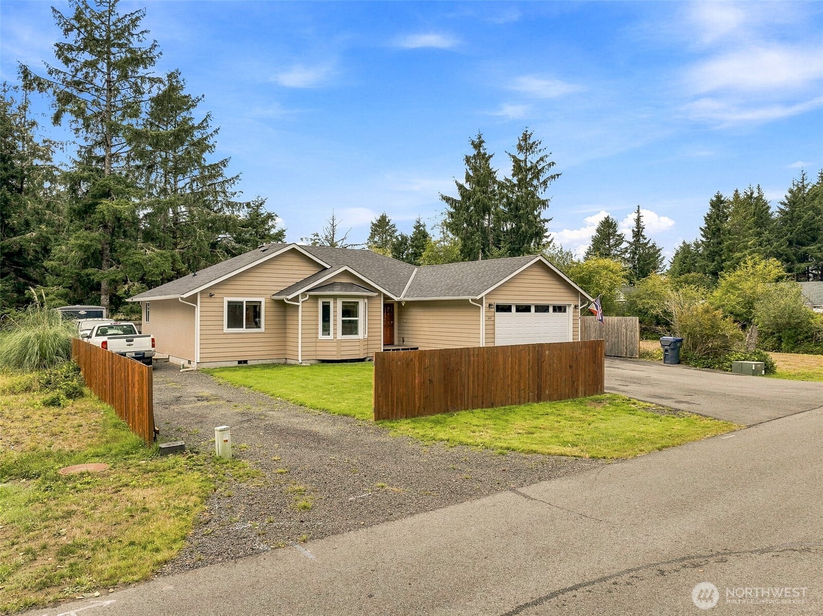 409 Snahapish Avenue Property Photo 17