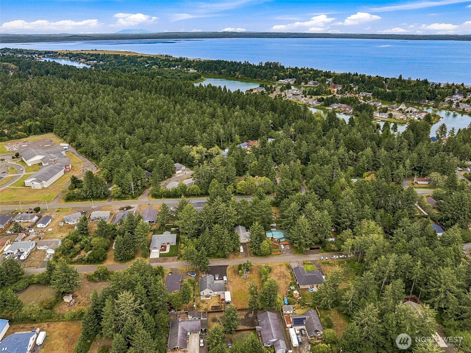 409 Snahapish Avenue Property Photo 22