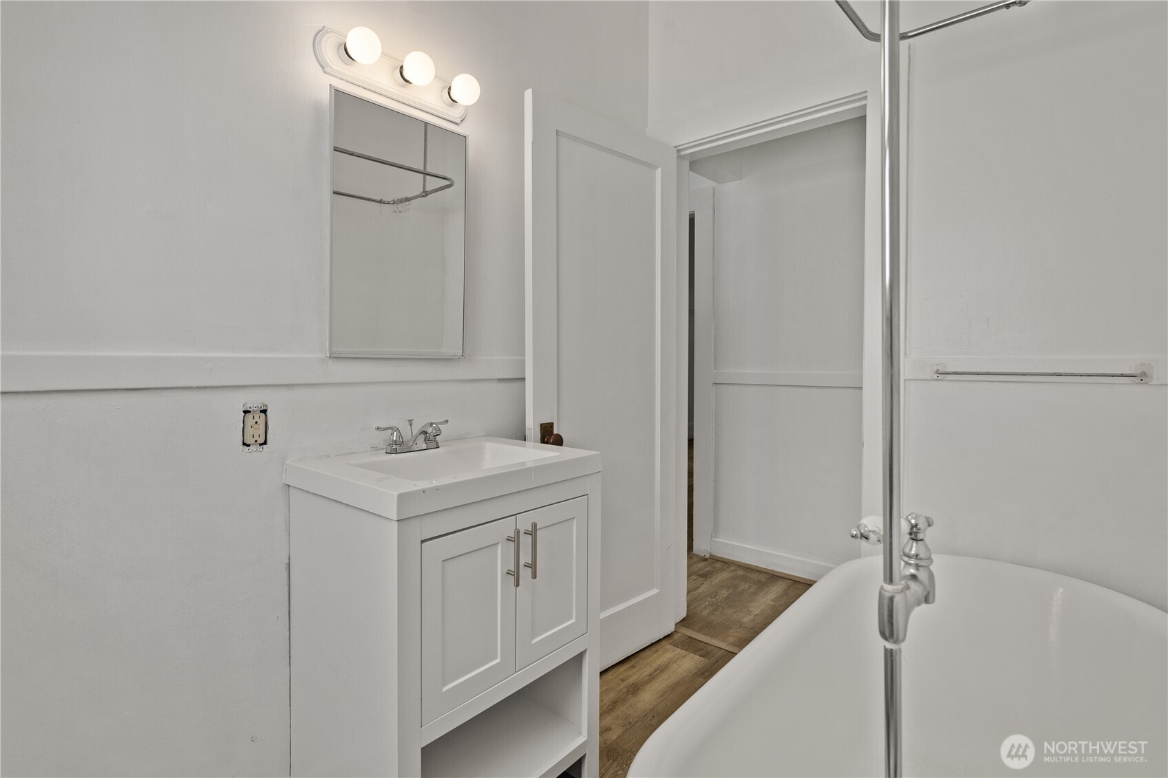 6620 Carleton Avenue Property Photo 20
