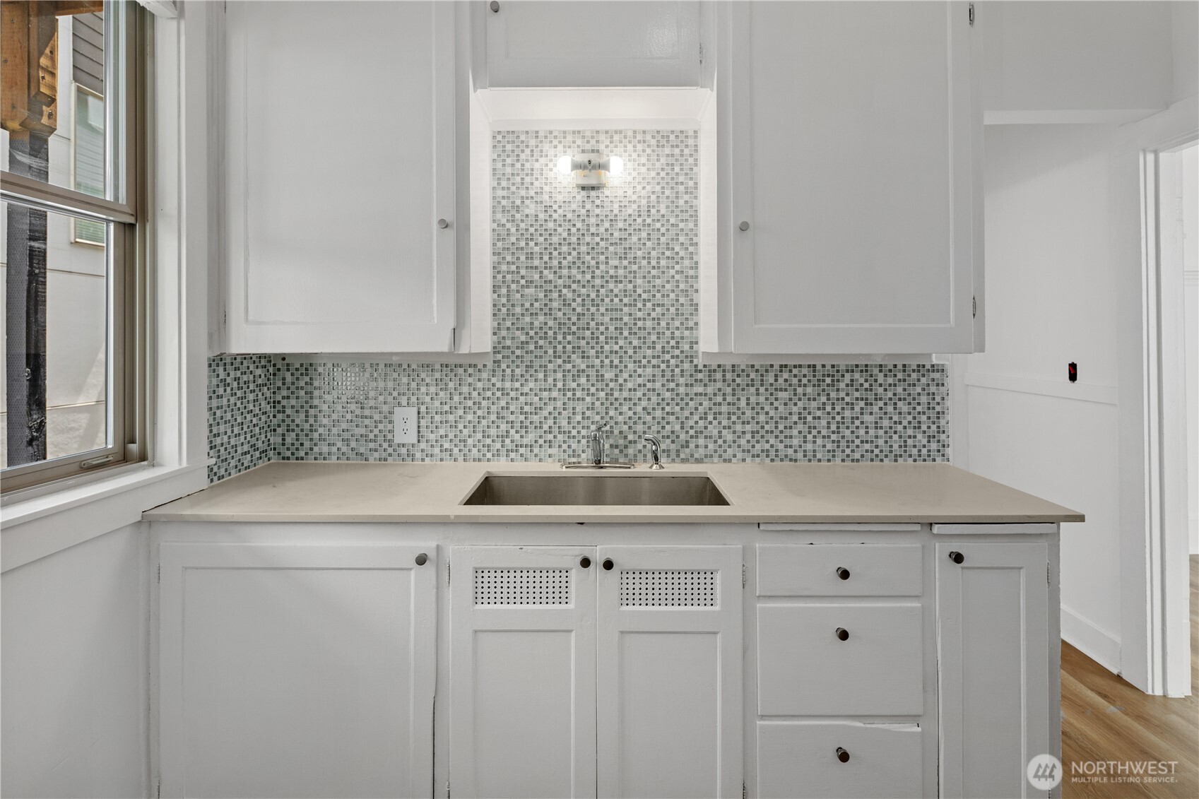 6620 Carleton Avenue Property Photo 29