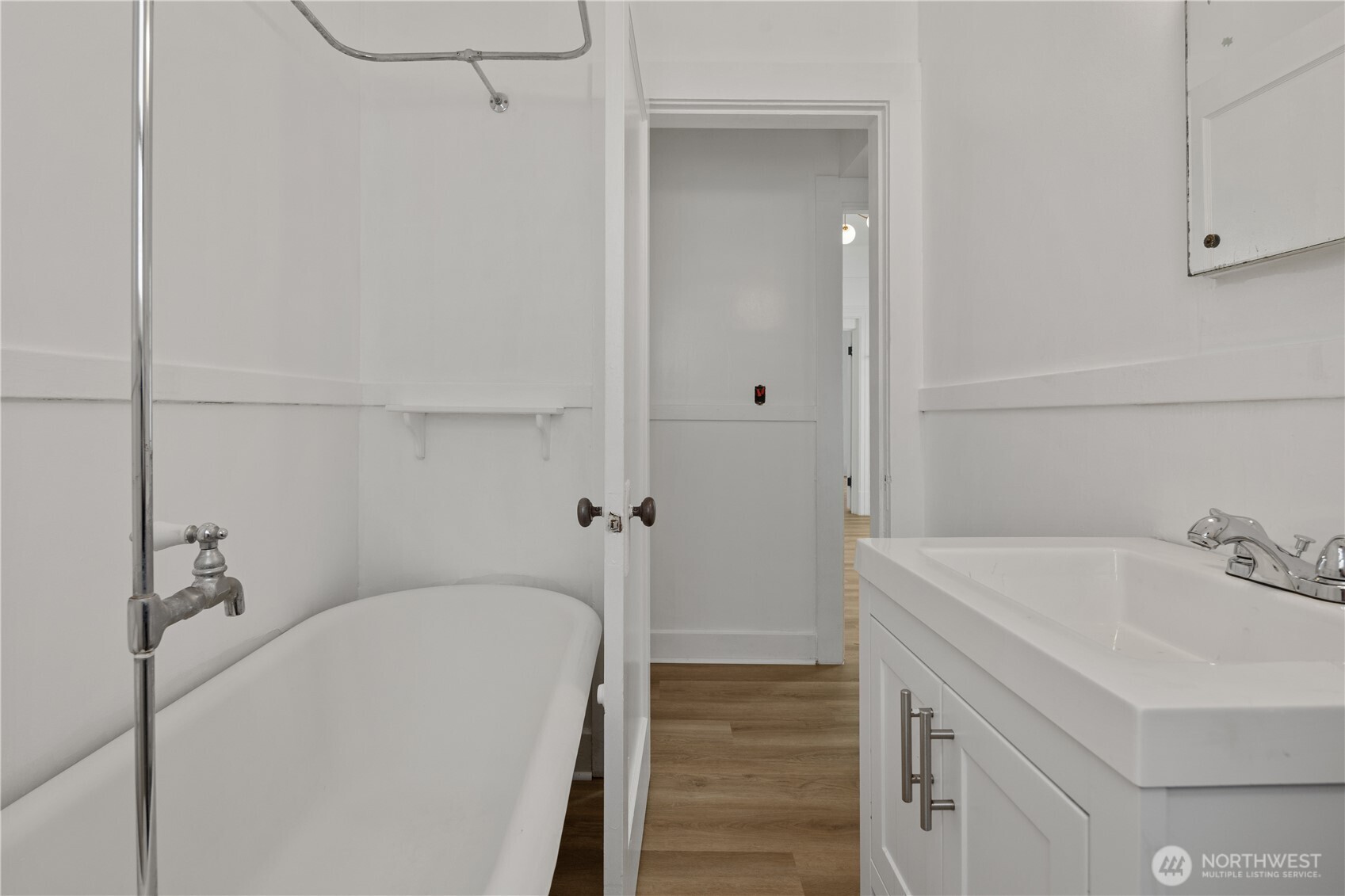 6620 Carleton Avenue Property Photo 33