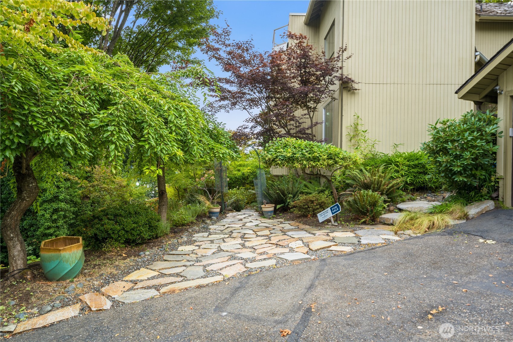 4290 Shoreclub Drive Property Photo 15