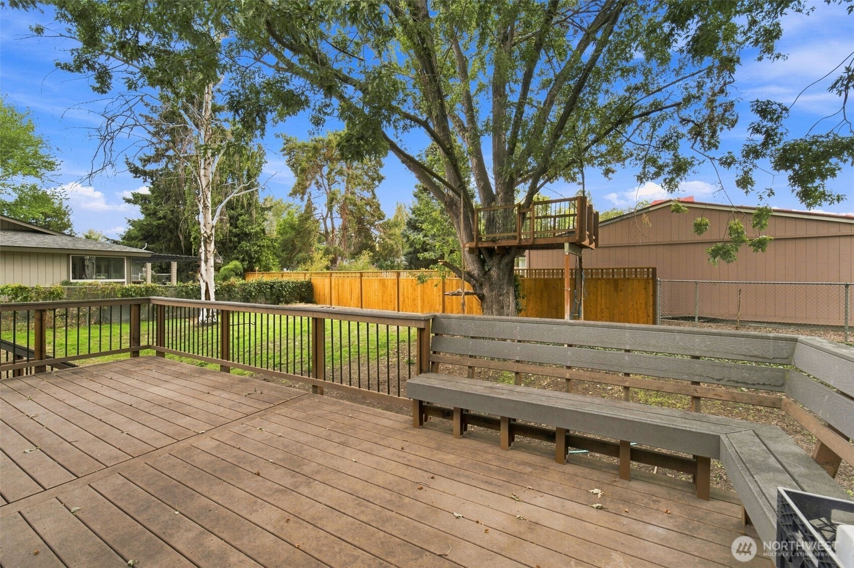 2109 Briarwood Court Property Photo 5