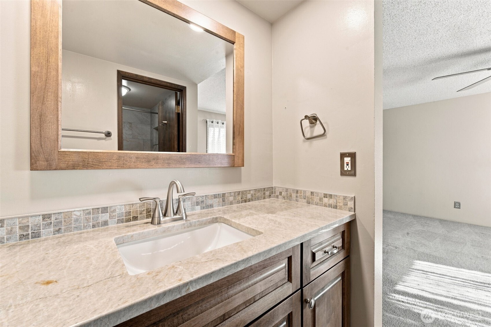 2109 Briarwood Court Property Photo 18