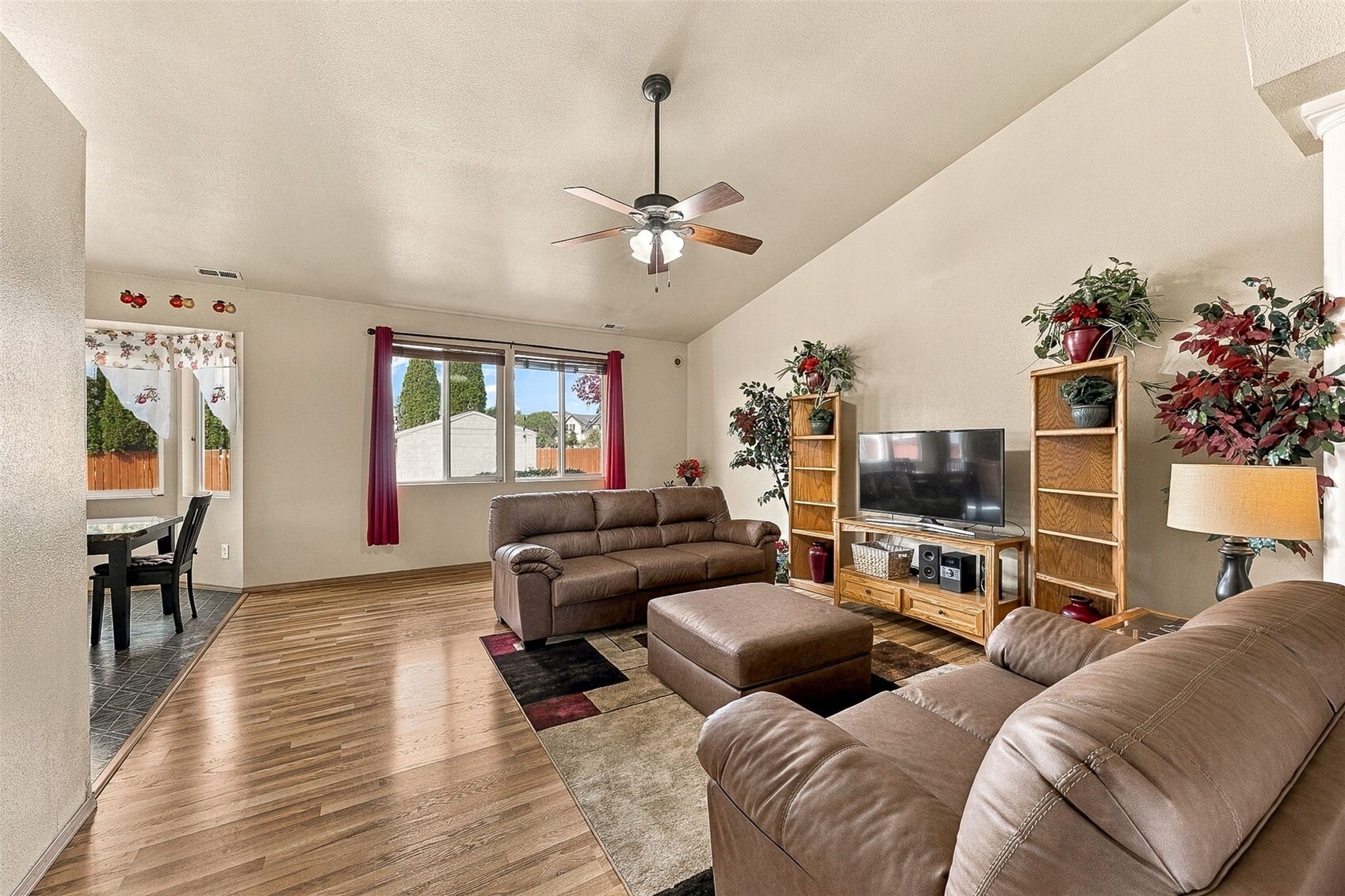 21912 43rd Ave Ct E Property Photo 9