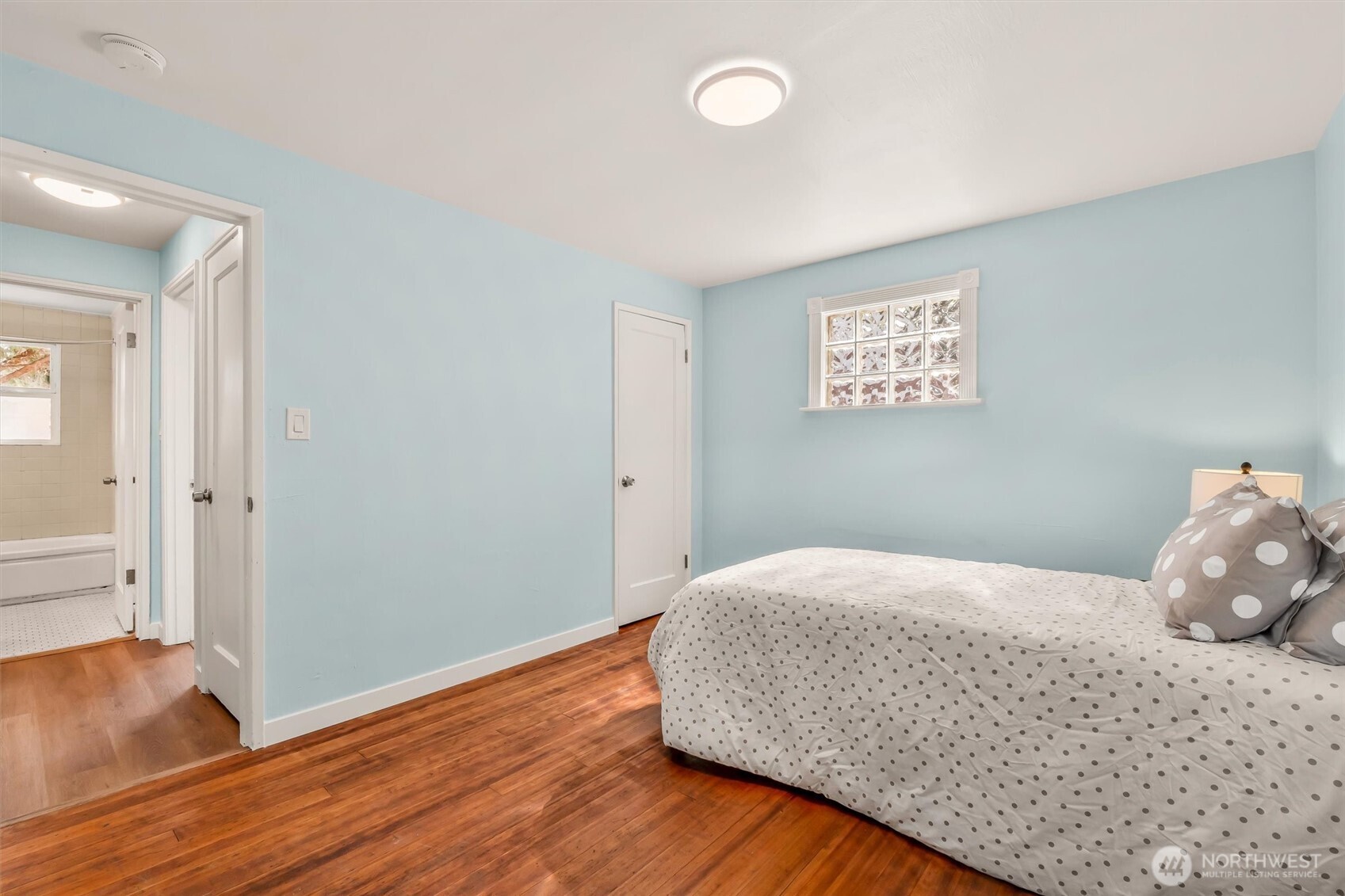 17024 8th Avenue Property Photo 17