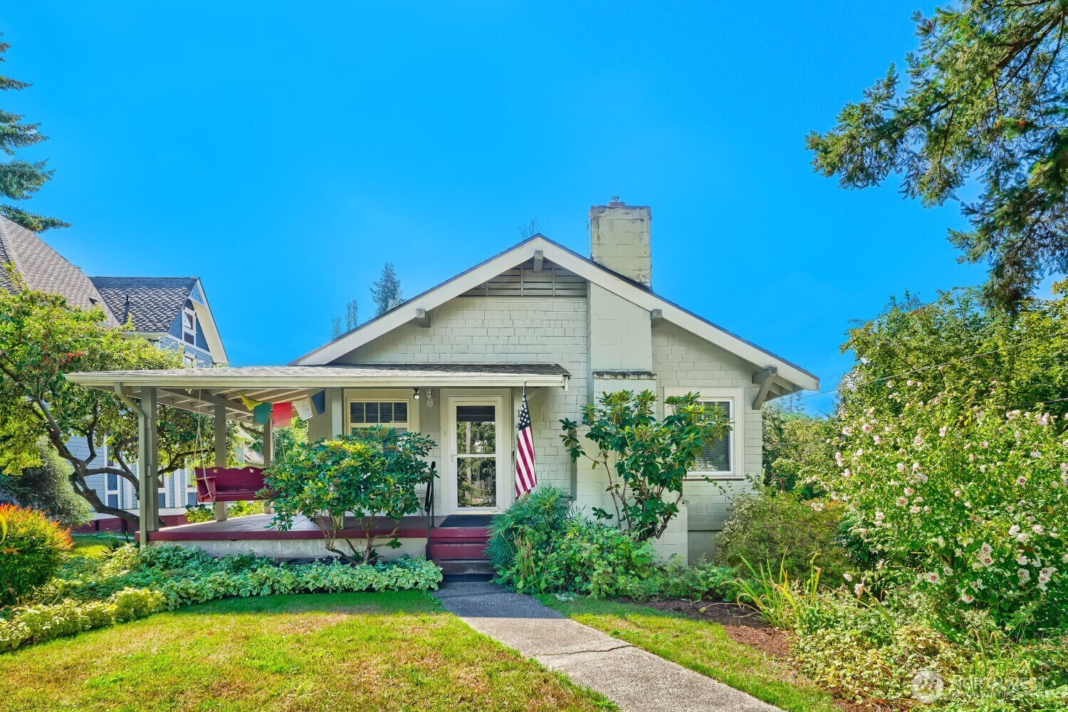 1405 10th Avenue Property Photo 1