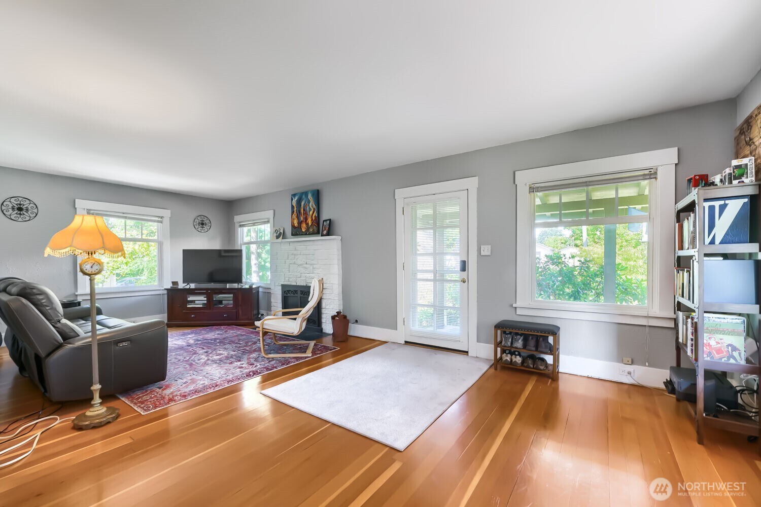 1405 10th Avenue Property Photo 5