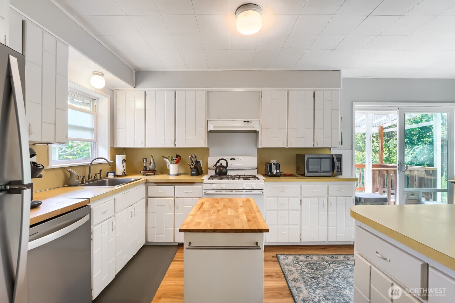 1405 10th Avenue Property Photo 7