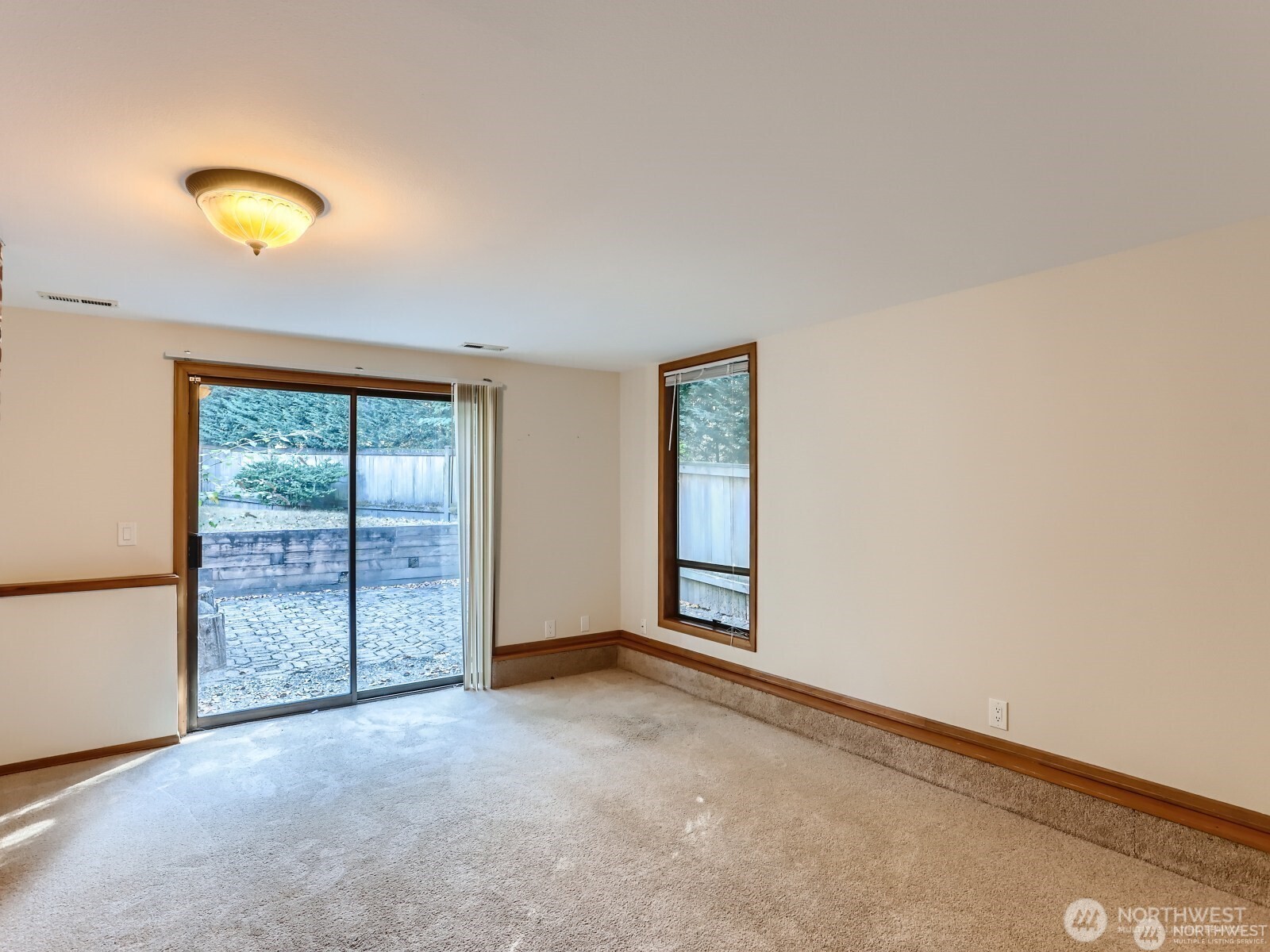3810 110th Avenue Property Photo 8