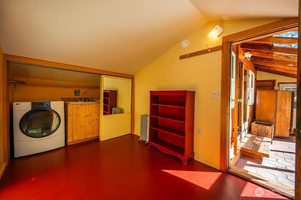 4160 Mud Bay Road Property Photo 13