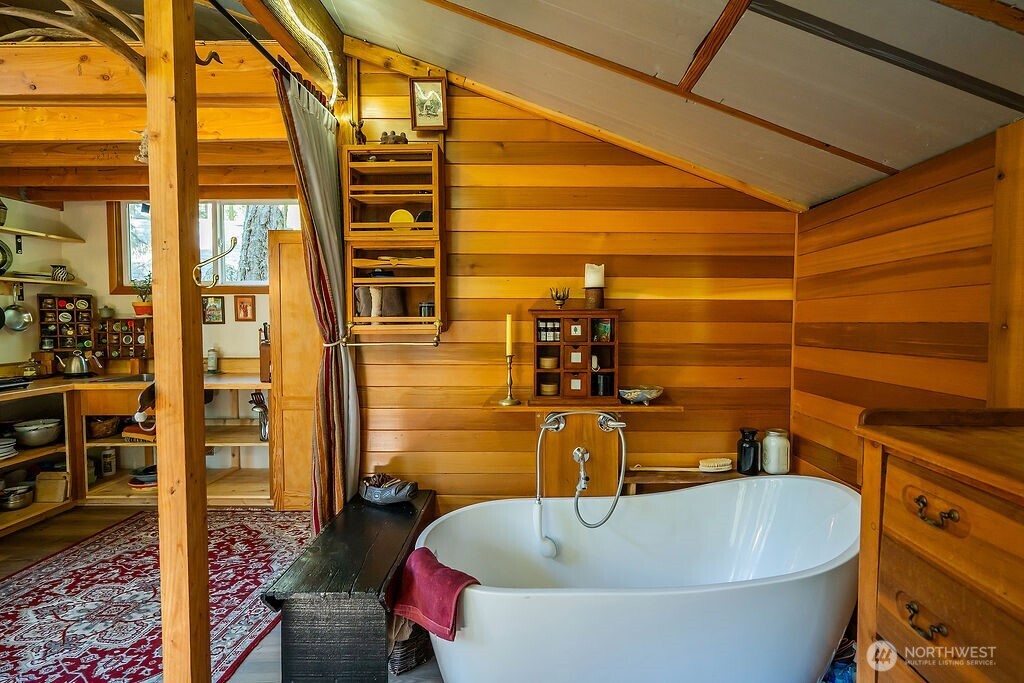 4160 Mud Bay Road Property Photo 22