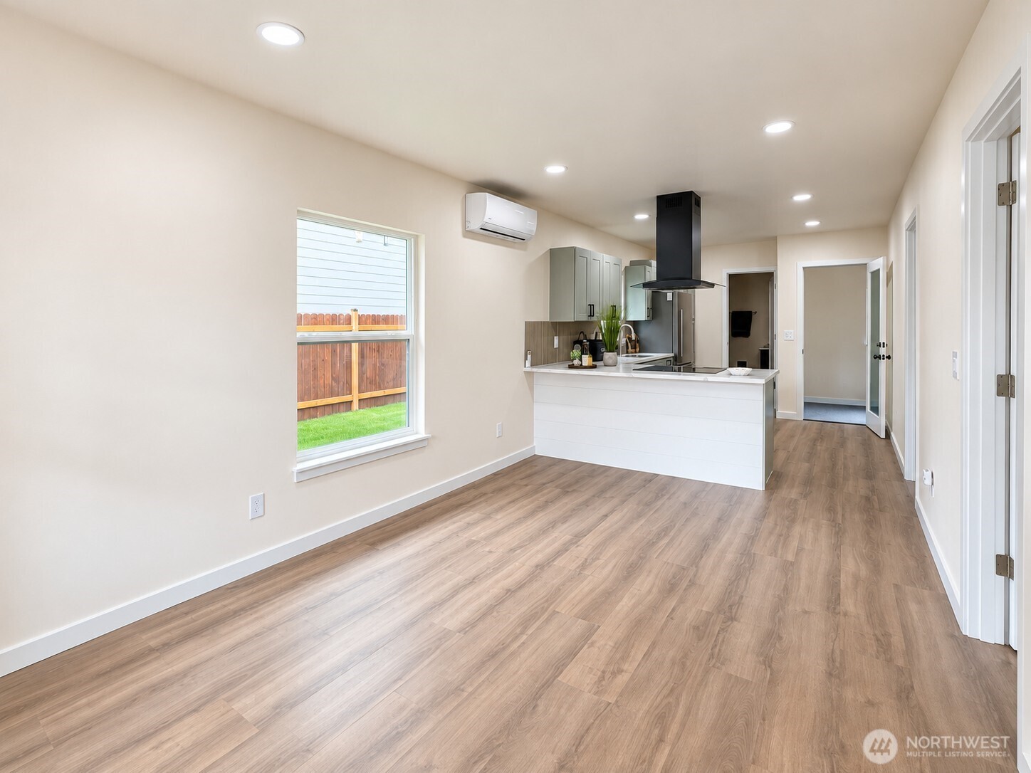 1012 Dearborn Avenue Property Photo 6