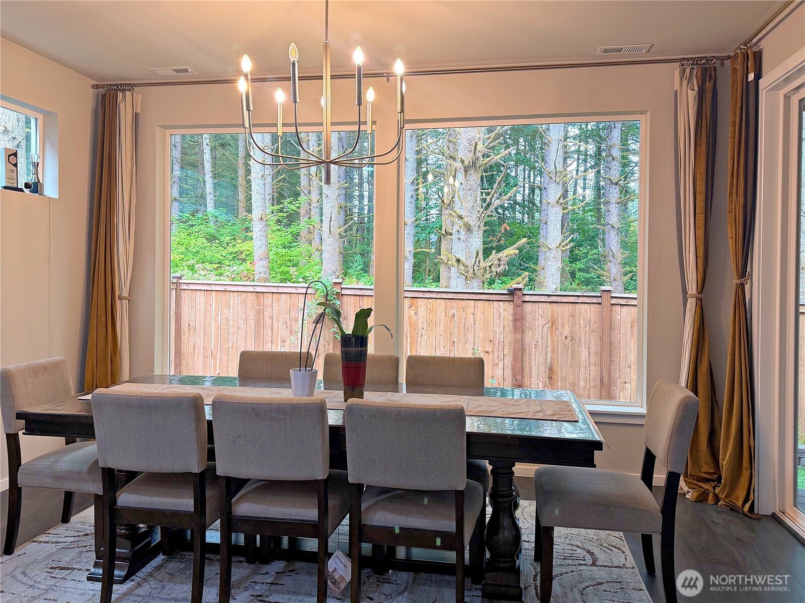 24033 Se Lily Pl Property Photo 6