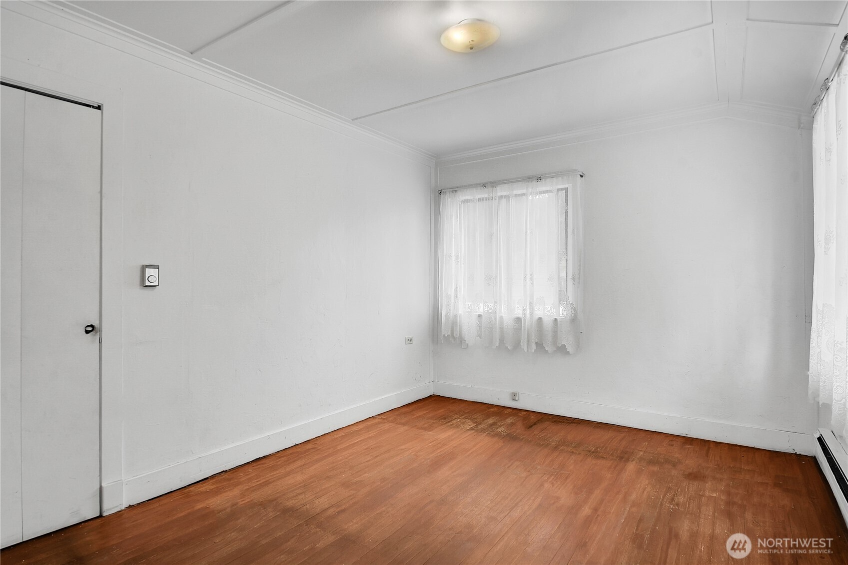 1216 N 103rd Street Property Photo 9