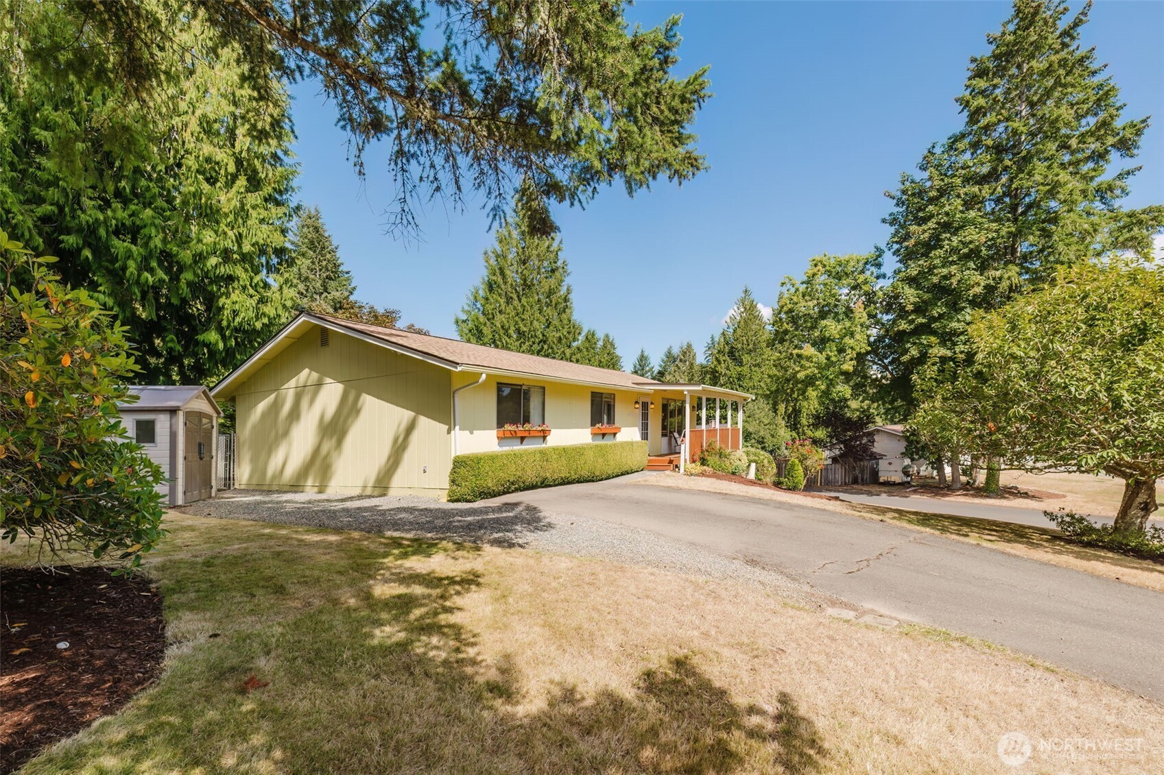 735 Nw Firglade Drive Property Photo 3