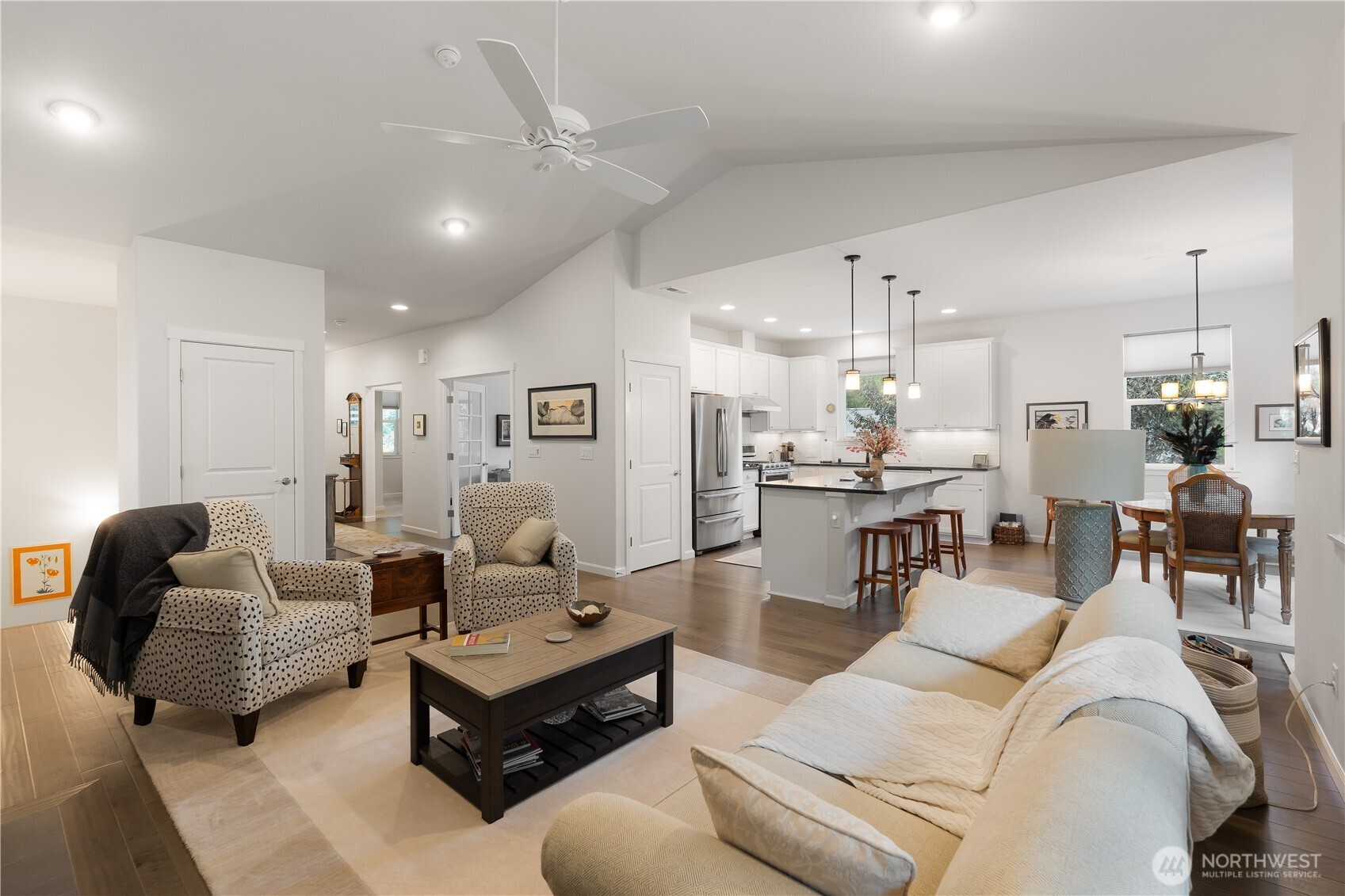 350 Lupine Court Property Photo 4
