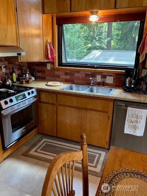 1120 N Potlatch Drive Property Photo 14
