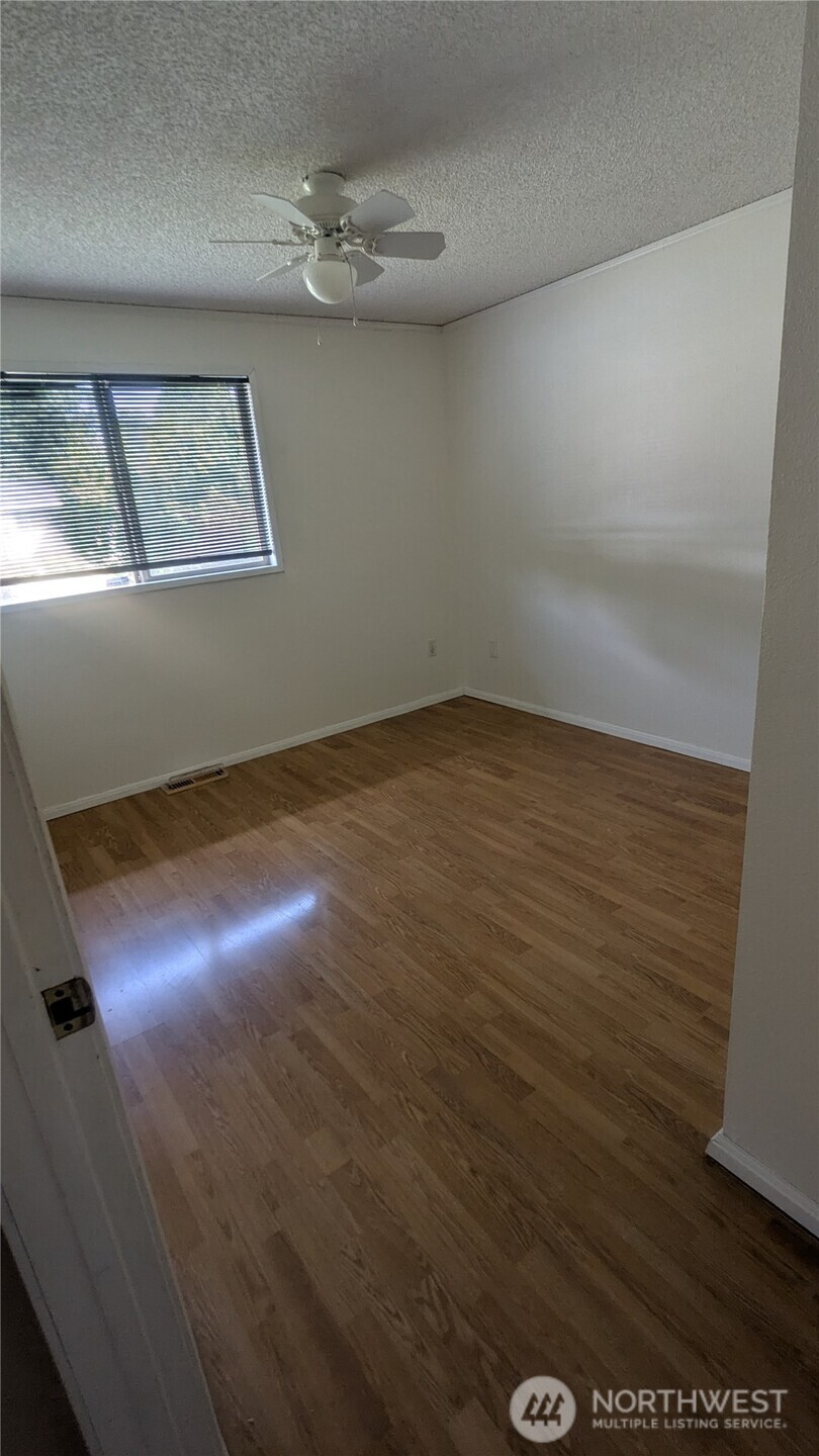17104 24th Avenue Property Photo 8