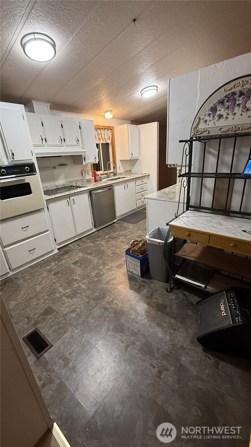 722 Ne 2nd Property Photo 9