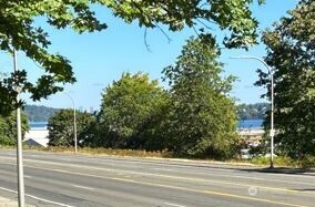 725 Rainier Avenue Property Photo 2