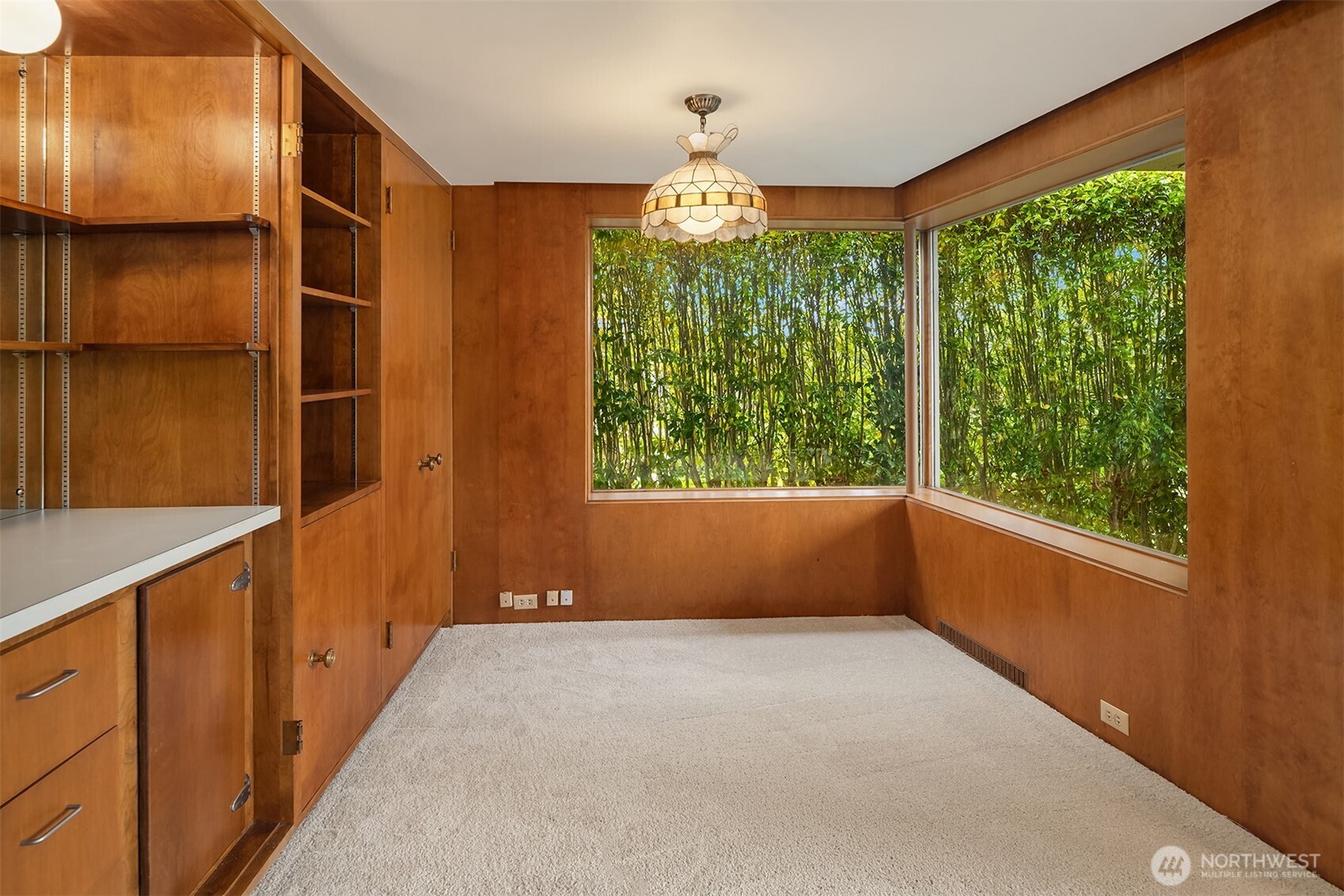 2222 Waverly Way Property Photo 25