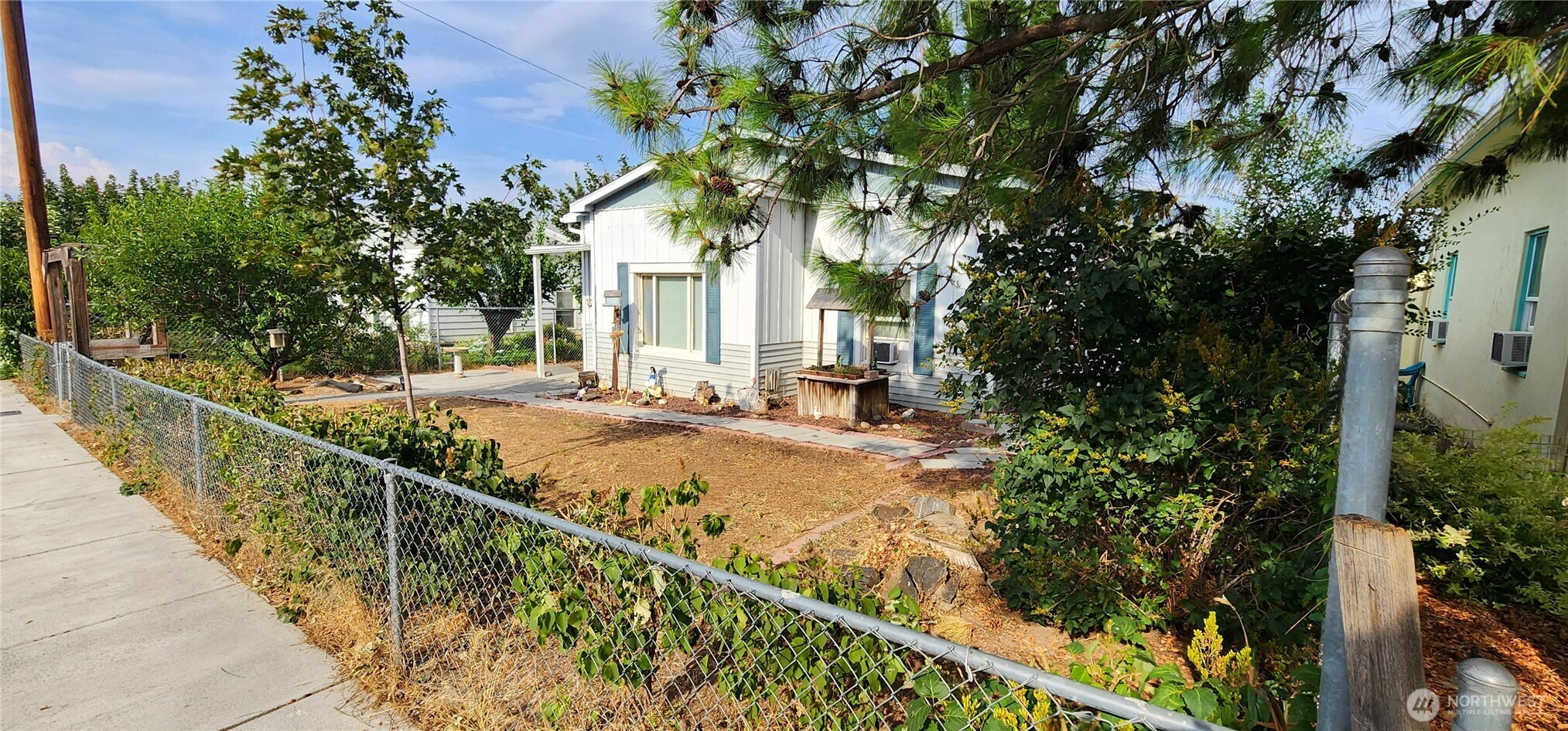 122 Ginko Street Property Photo 21