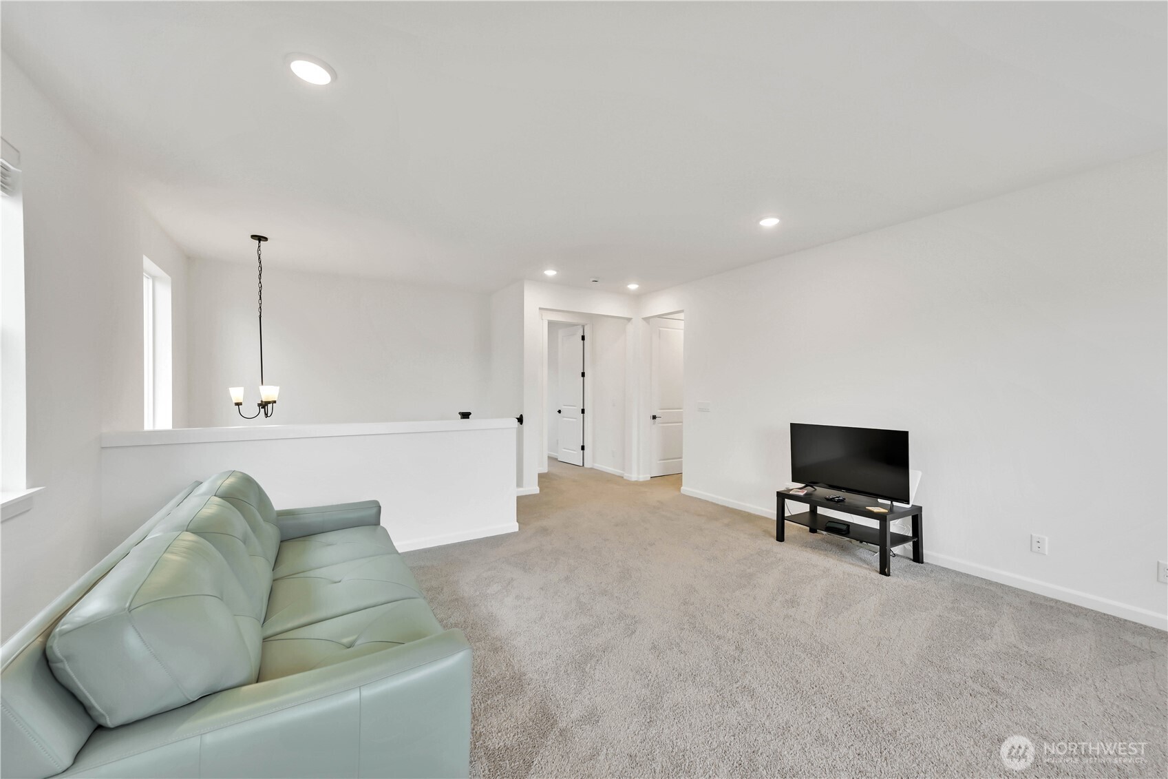 5961 Thornhill Avenue Property Photo 25