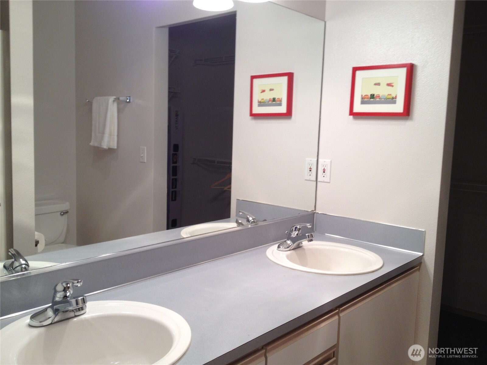 154 18th Avenue Property Photo 23