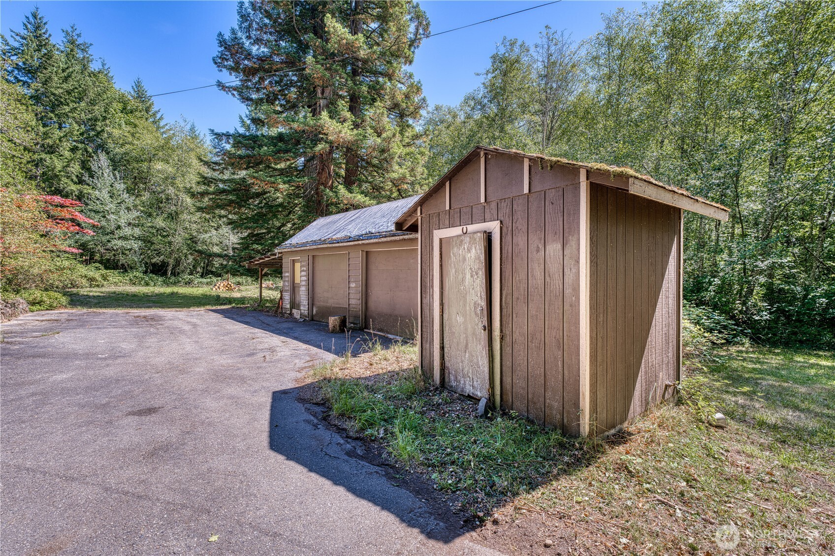 6015 Whitmore Drive Property Photo 7