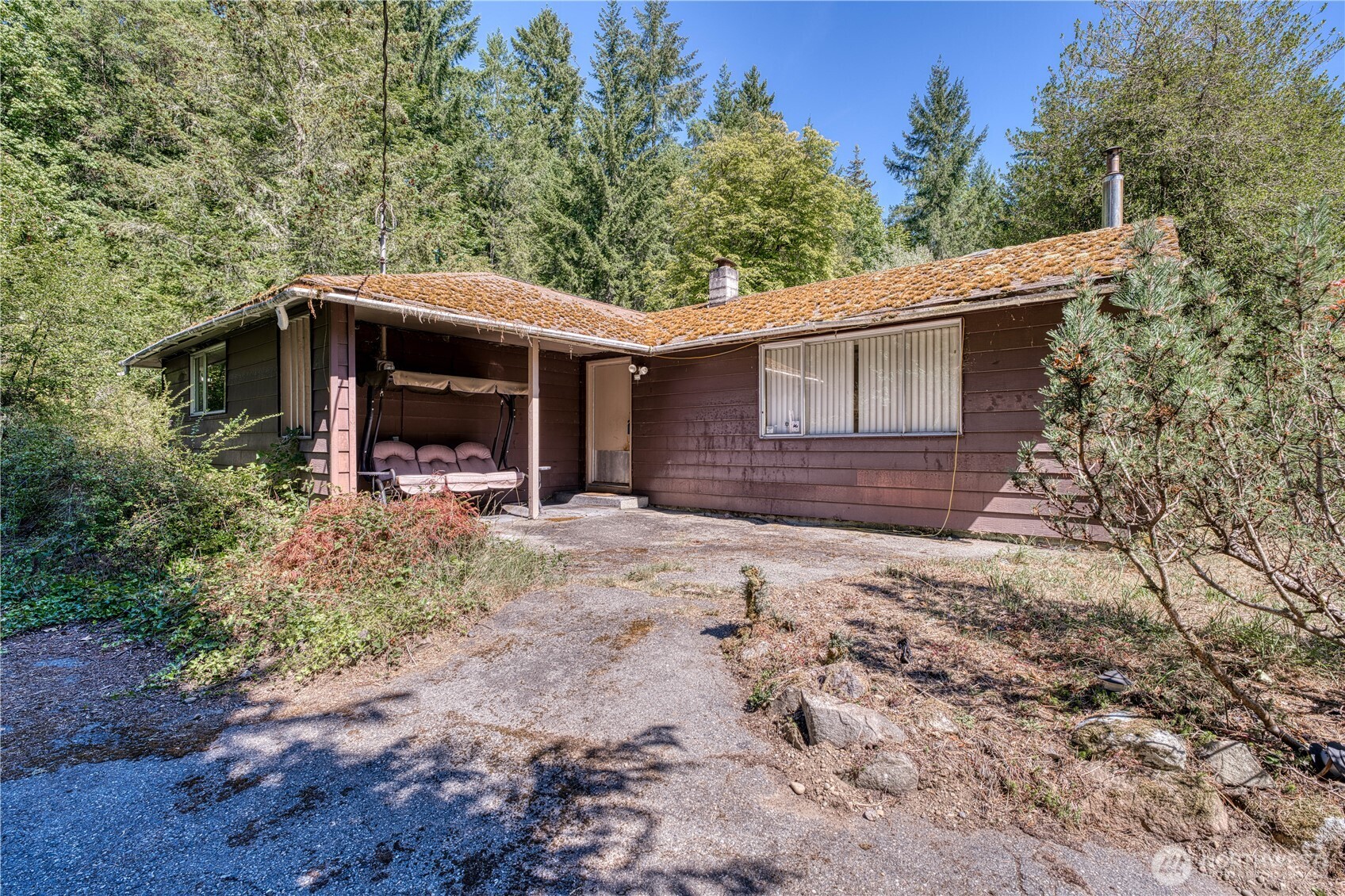 6015 Whitmore Drive Property Photo 8