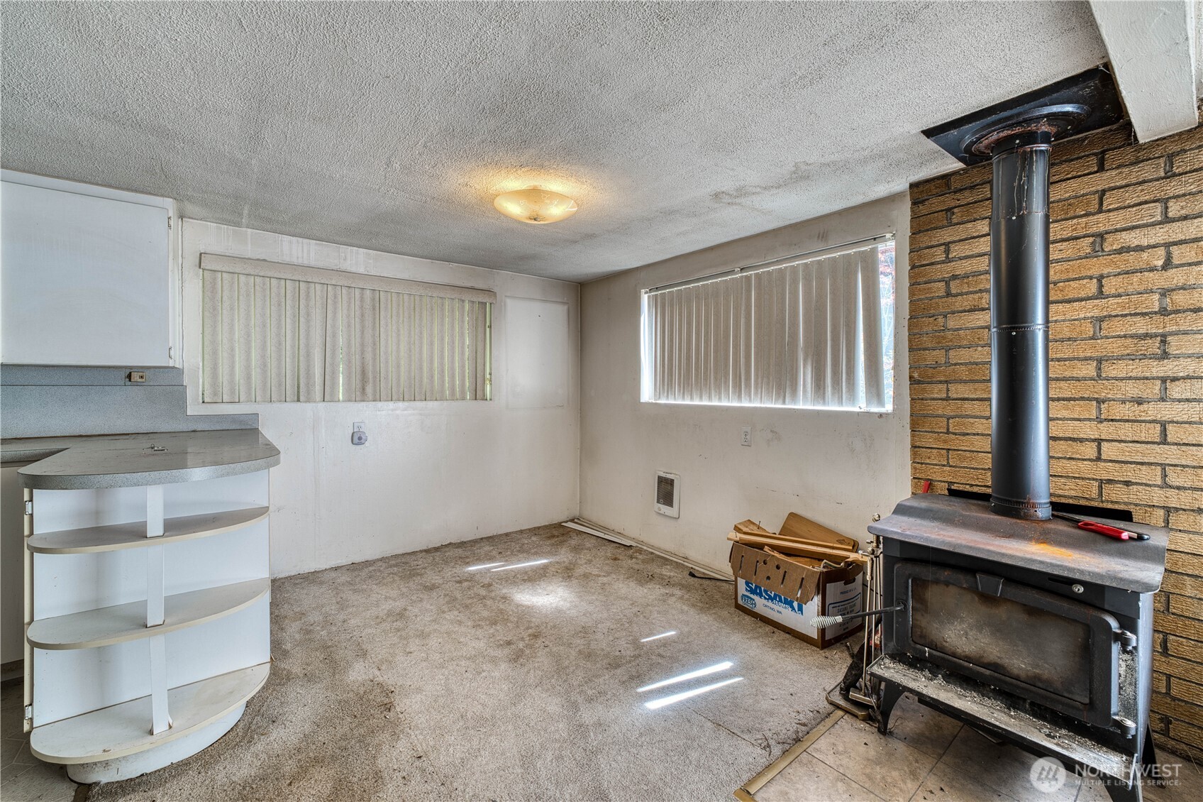 6015 Whitmore Drive Property Photo 12