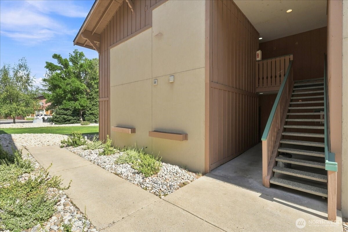 575 Alpine Place O1 Property Photo 25