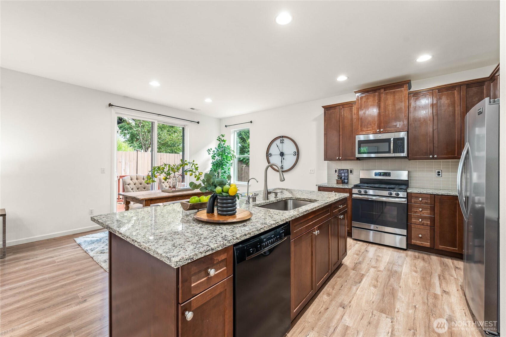 1713 98th Street Property Photo 11