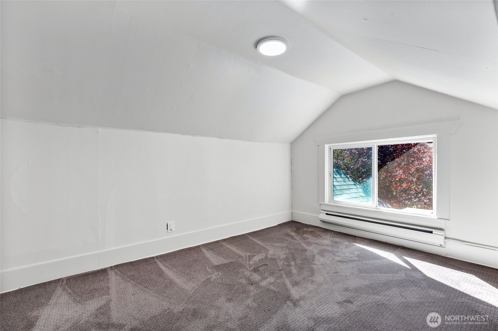 256 Ne 50th Street Property Photo 32